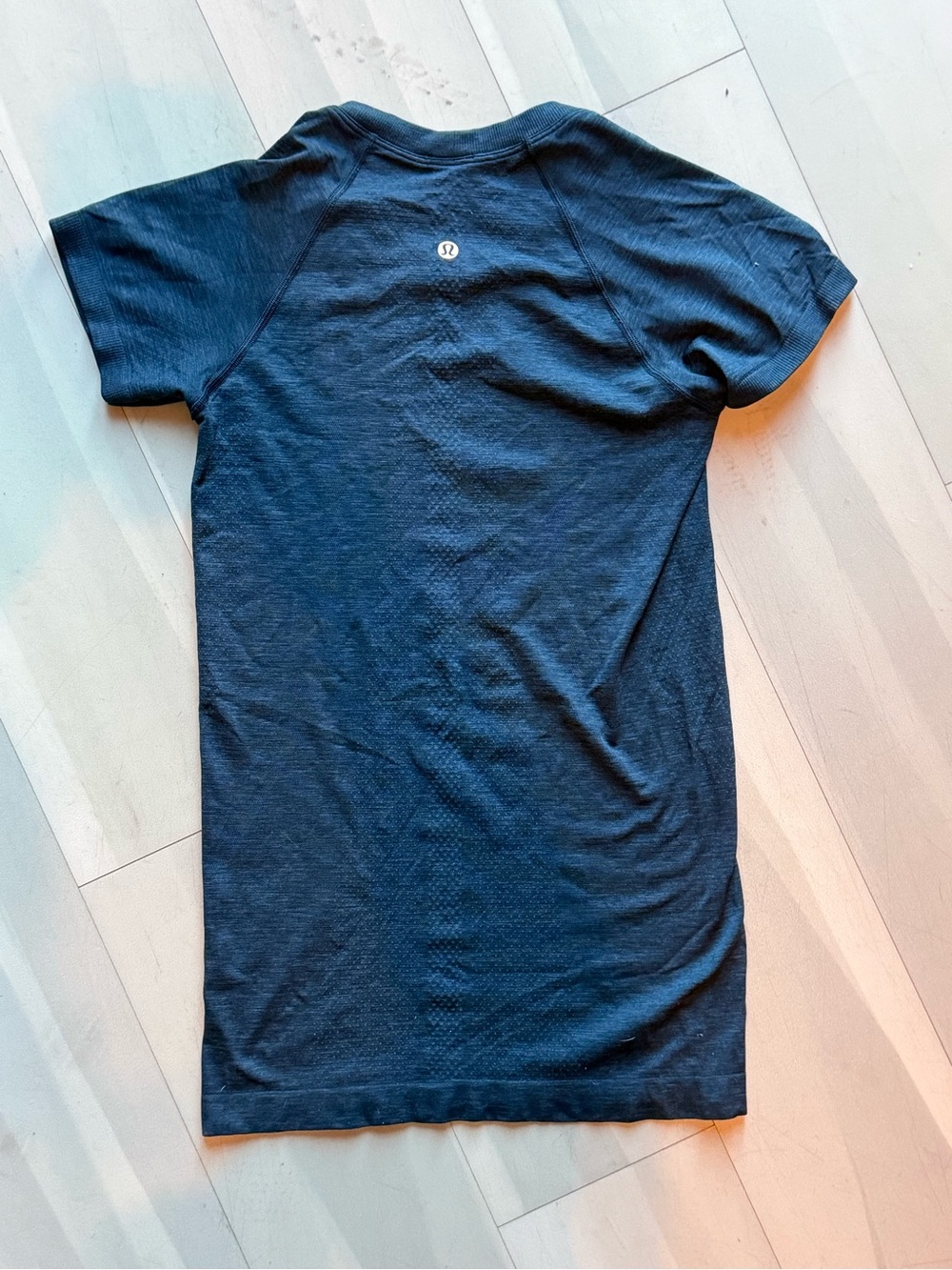 lululemon athletica women’s 4 Short Sleeve Athletic Tee – Navy Blue